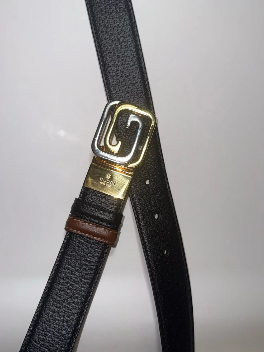 Authentic Gucci reversible belt with Black/Brown Leather Men's Gold Buckle